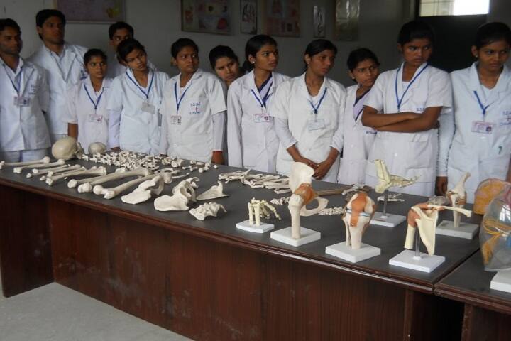 Yogiraj Shrikrishna Mahavidhyalaya campus in Mainpuri, Uttar Pradesh, India — photo 3