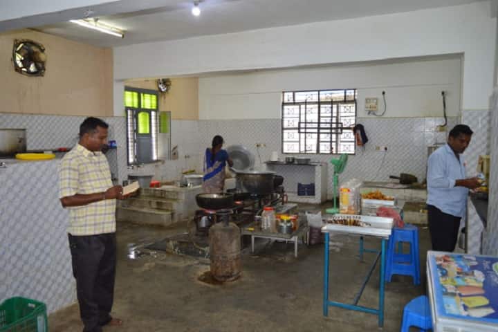 KMG College of Arts and Science campus in Vellore, Tamil Nadu, India — photo 4