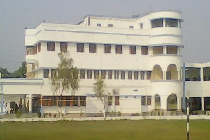 Sri Mannulal Kanya Mahavidyalaya campus in Kanpur, Uttar Pradesh, India — photo 1