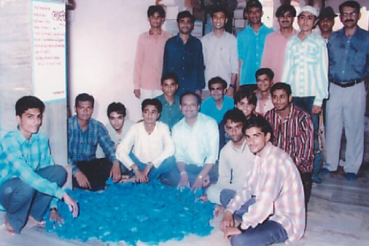 Shri KH Madhvani College campus in Porbandar, Gujarat, India — photo 6