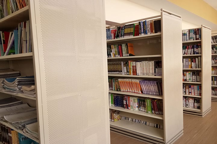 Shri VZ Patel Commerce College campus in Anand, Gujarat, India — photo 2