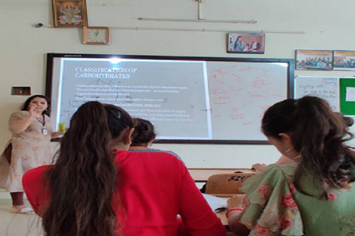 Shri VZ Patel Commerce College campus in Anand, Gujarat, India — photo 6