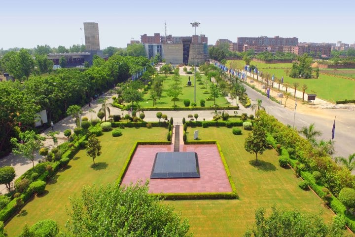 LPU Jalandhar campus in Phagwara, Punjab, India — photo 2