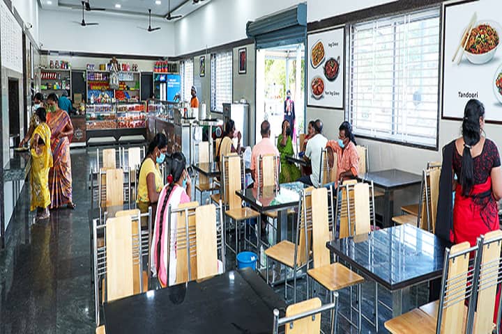 Dhanalakshmi Srinivasan Dental College campus in Perambalur, Tamil Nadu, India — photo 3