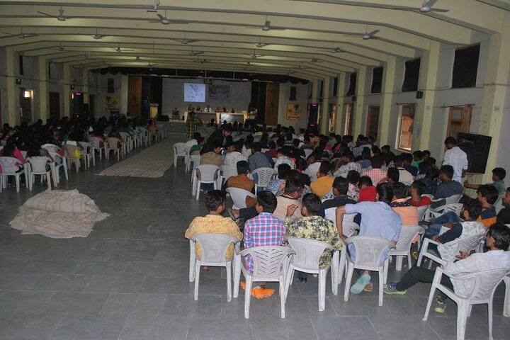 Shri Sarvajanik Science College campus in Mehsana, Gujarat, India — photo 2