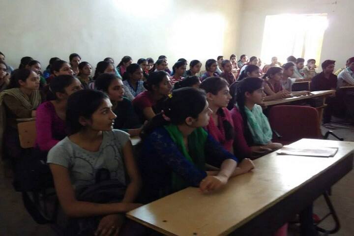 Shri Sarvajanik Science College campus in Mehsana, Gujarat, India — photo 3