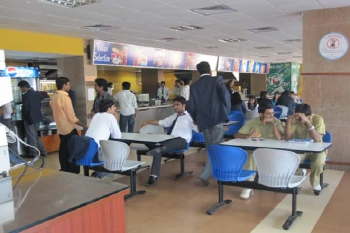 Dayanand Sagar College of Dental Sciences campus in Bangalore, Karnataka, India — photo 6