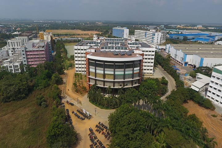 Saveetha College of Liberal Arts and Science campus in Chennai, Tamil Nadu, India — photo 2