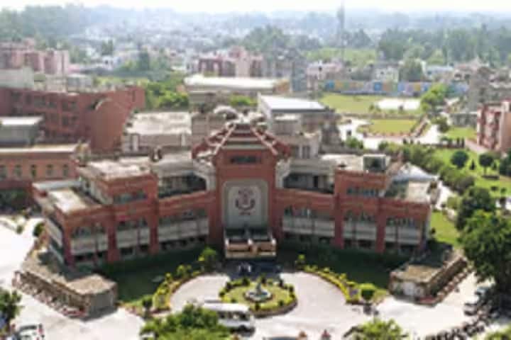 Dasmesh Institute of Research and Dental Sciences, Faridkot campus in Faridkot, Punjab, India
