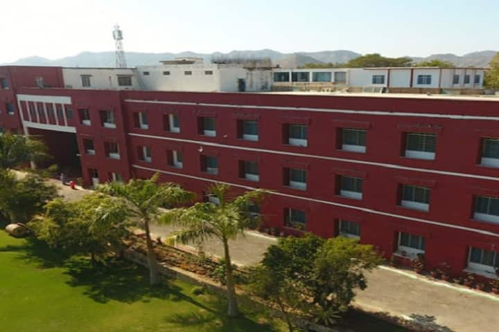 Darshan Dental College and Hospital campus in Loyara, Rajasthan, India — photo 2