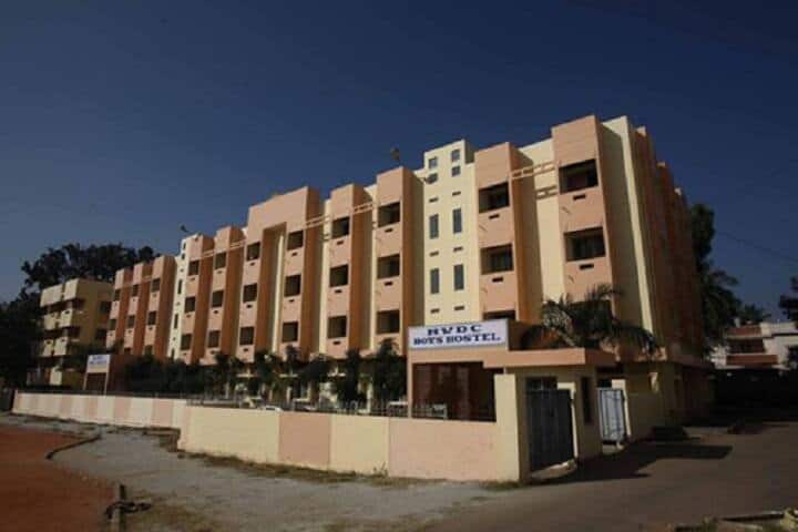 DA Pandu Memorial RV Dental College and Hospital campus in Bangalore, Karnataka, India — photo 3