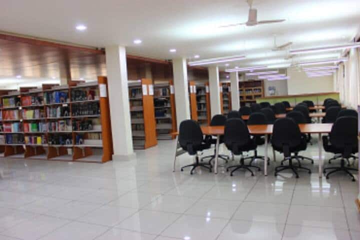 DA Pandu Memorial RV Dental College and Hospital campus in Bangalore, Karnataka, India — photo 4