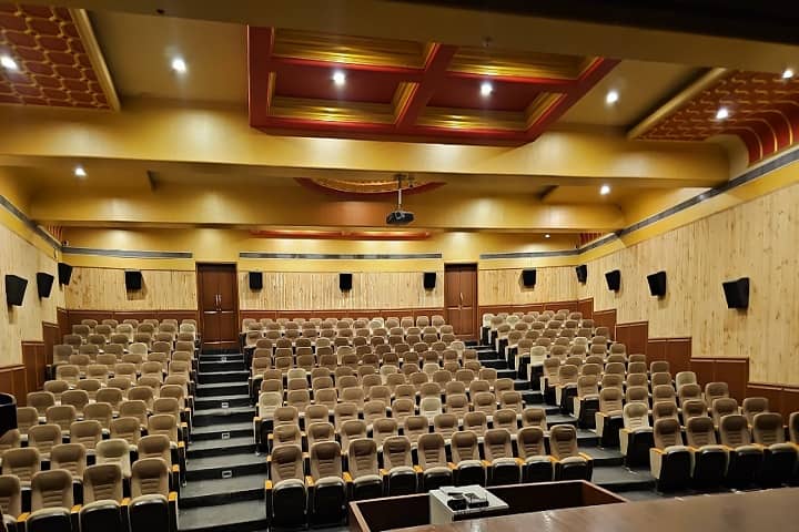 D Y Patil Dental School campus in Pune, Maharashtra, India — photo 2