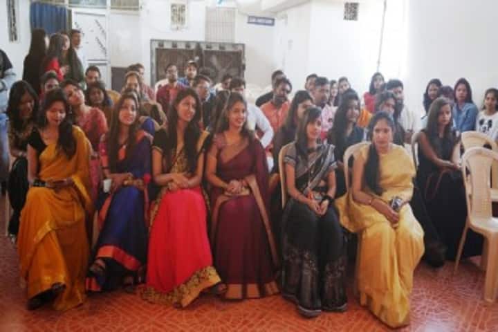 Microtek Institute of Information Technology campus in Varanasi, Uttar Pradesh, India — photo 2
