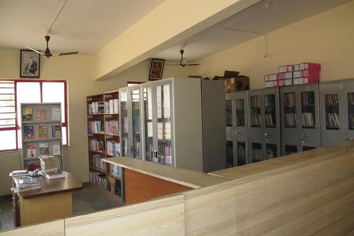 Hutatma Rajguru Shikshan Prasarak Mandal Arts Commerce and Science College campus in Pacharnewadi, Maharashtra, India — photo 4