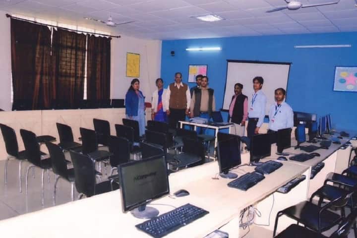 Heritage International Business School campus in Aligarh, Uttar Pradesh, India — photo 4