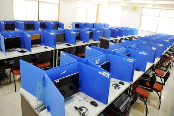 KR Sapkal College of Management Studies campus in Nashik, Maharashtra, India — photo 3