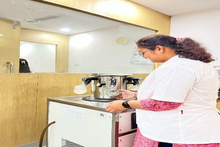 Datta Meghe College of Pharmacy campus in Wardha, Maharashtra, India — photo 4