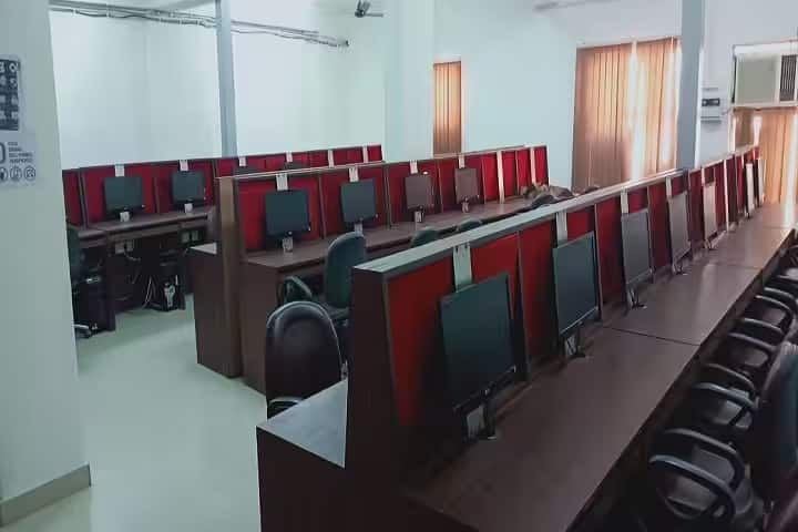Kamal Institute of Higher Education and Advance Technology campus in New Delhi, Delhi, India — photo 5