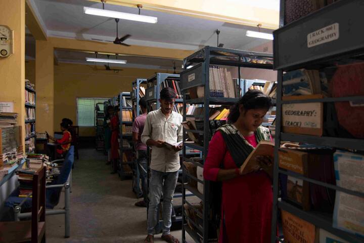 Kandra Radhakanta Kundu Mahavidyalaya campus in Purba Bardhaman, West Bengal, India — photo 4