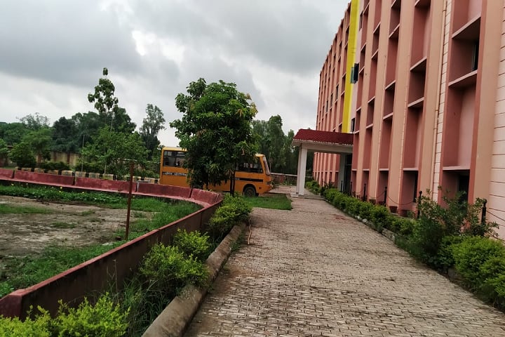 Unitech Institute of Engineering and Technology campus in Mirzapur, Uttar Pradesh, India — photo 3