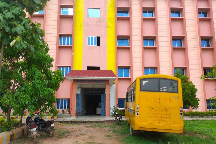 Unitech Institute of Engineering and Technology campus in Mirzapur, Uttar Pradesh, India — photo 5