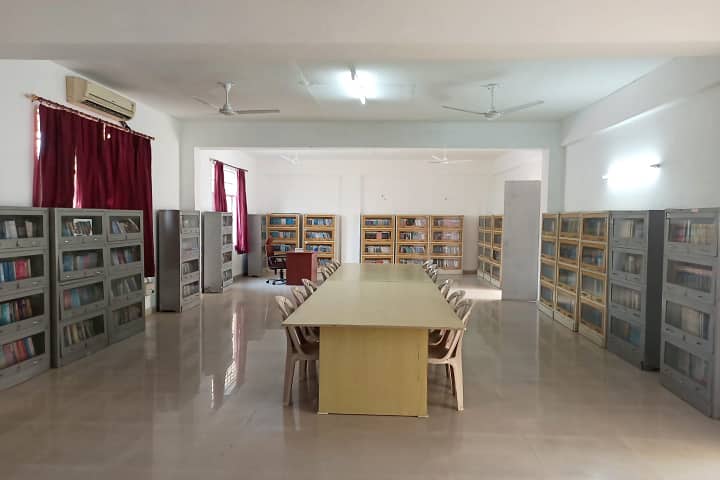 Srajan Institute of Management and Technology campus in Bareilly, Uttar Pradesh, India — photo 2