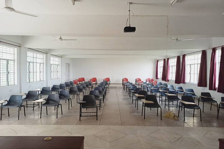 Srajan Institute of Management and Technology campus in Bareilly, Uttar Pradesh, India — photo 3