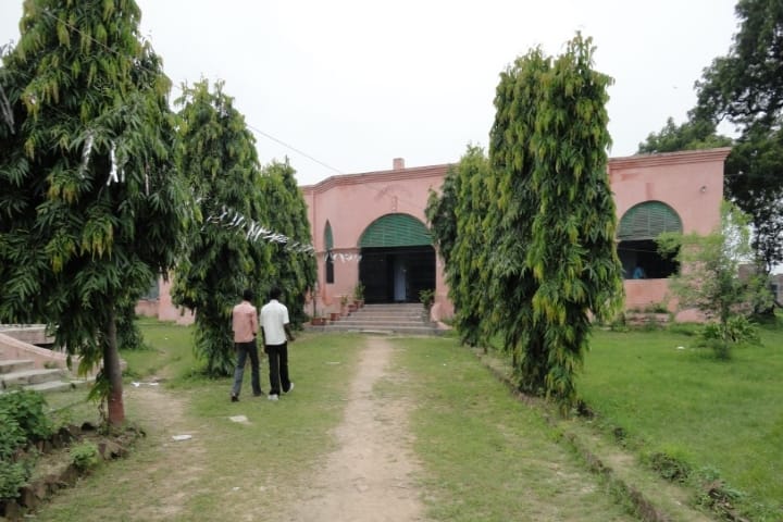 Ram Lakhan Singh Yadav College campus in Aurangabad, Bihar, India — photo 2