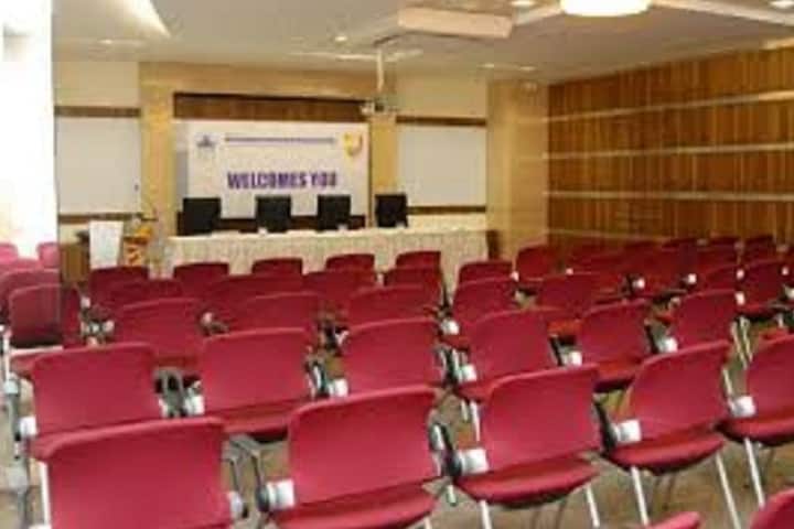 CBS College of Management campus in Agra, Uttar Pradesh, India — photo 3