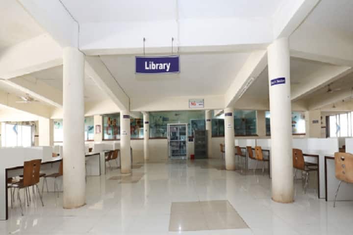 Yogita Dental College and Hospital campus in Ratnagiri, Maharashtra, India — photo 2