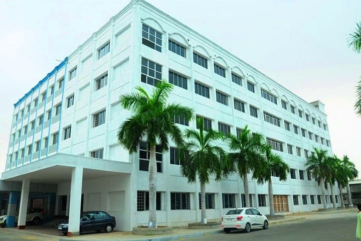 Vivekanandha Dental College for Women campus in Elaiyampalayam, Tamil Nadu, India — photo 1