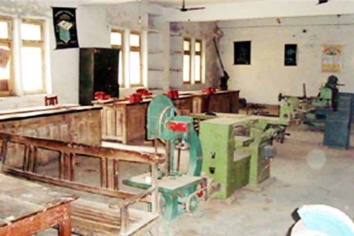 Government Polytechnic campus in Gorakhpur, Uttar Pradesh, India — photo 5