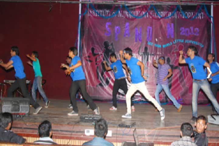 Modern Institute of Business Studies campus in Pimpri-Chinchwad, Maharashtra, India — photo 3