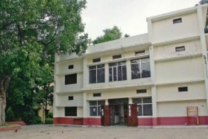 Vasanta College for Women campus in Varanasi, Uttar Pradesh, India — photo 1