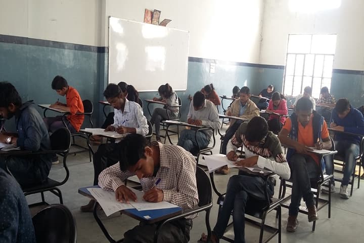 Government College campus in Uniara, Rajasthan, India — photo 2