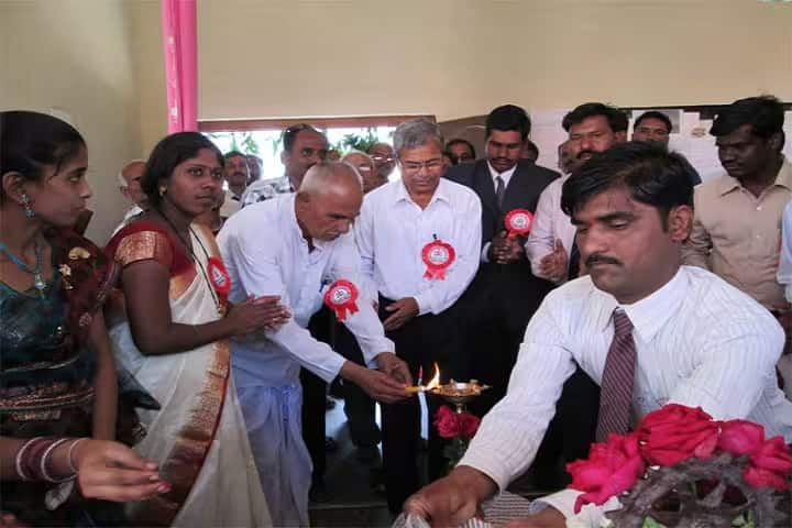 Shri Mallappa Yegappa Khyadi Government First Grade College campus in Telsang, Karnataka, India — photo 4