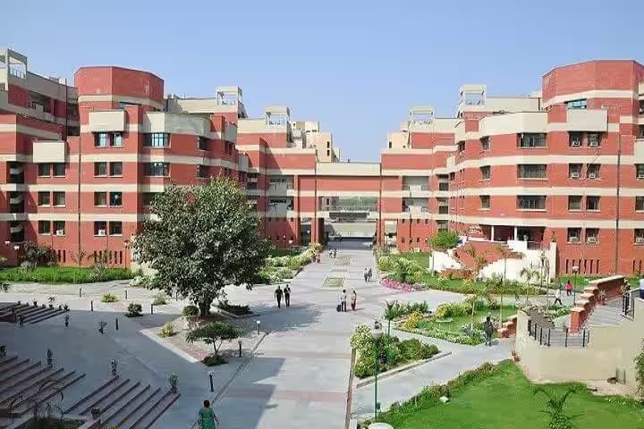 USAR, GGSIPU campus photo
