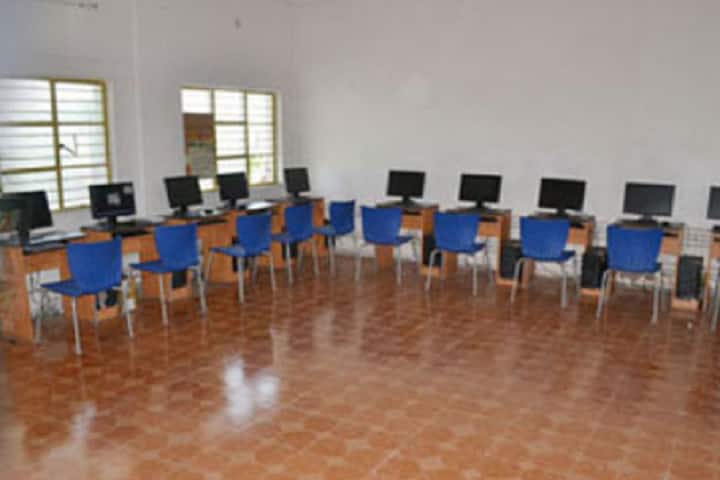 Gurha Devi Shyam Bihari Mahavidyalaya campus in Kanpur Dehat, Uttar Pradesh, India — photo 2