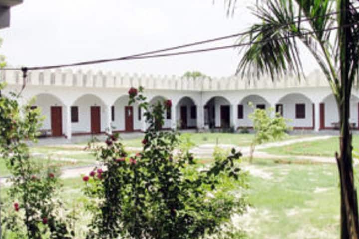 IBN-E-Sina Tibbiya College and Hospital campus in Azamgarh, Uttar Pradesh, India — photo 5