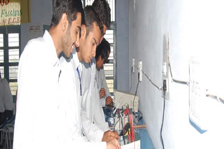 Matu Ram Institute of Engineering and Management campus in Rohtak, Haryana, India — photo 4