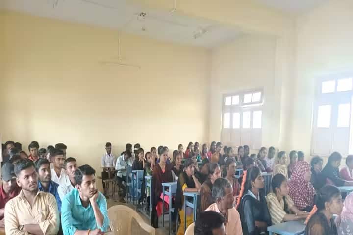 Sri Channamallappa Channaveerappa Hebbal Government First Grade College campus in Vijayapura, Karnataka, India — photo 3