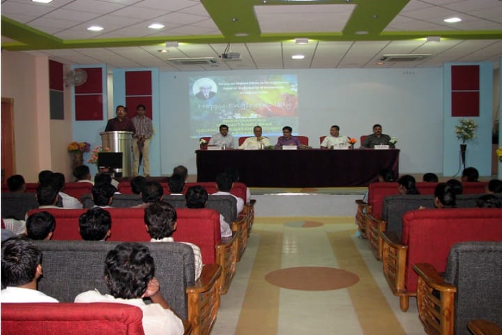 Shri Sant Gadge Baba College of Engineering and Technology campus in Bhusawal, Maharashtra, India — photo 2
