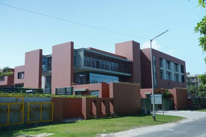 Sparsh Global Business School campus in Greater Noida, Uttar Pradesh, India — photo 2