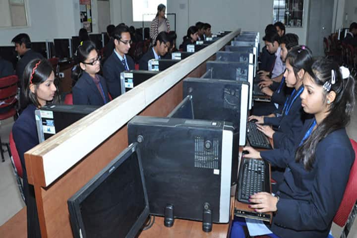 KCMT Campus 2 Prem Prakash Gupta Institute of Management campus in Bareilly, Uttar Pradesh, India — photo 3