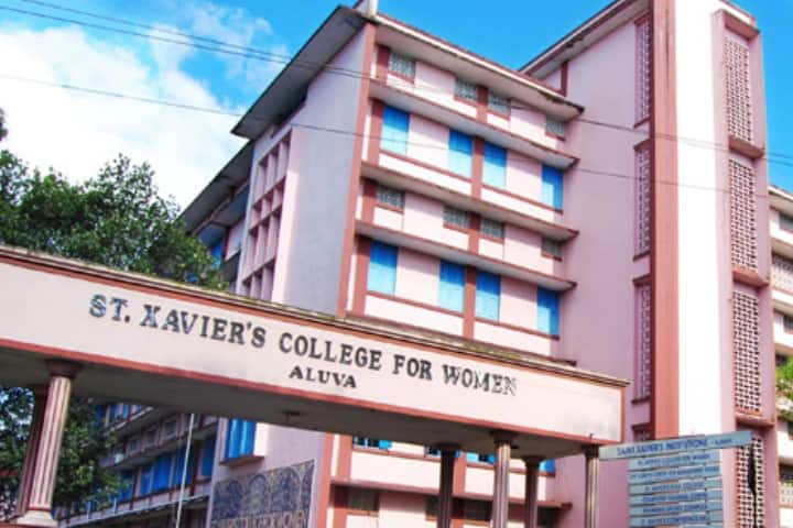 St Xavier's College for Women campus in Ernakulam, Kerala, India — photo 1