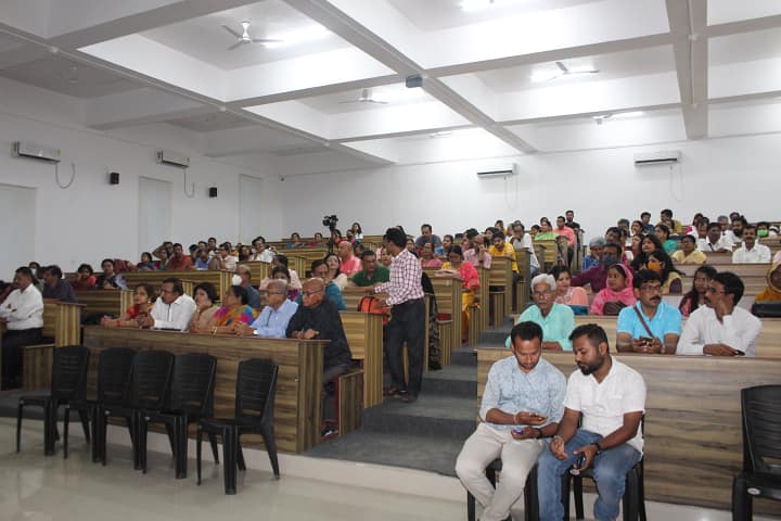 Santiniketan Medical College campus in Bolpur, West Bengal, India — photo 3