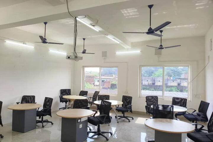 Raniganj Institute of Medical Science campus in Paschim Bardhaman, West Bengal, India — photo 5