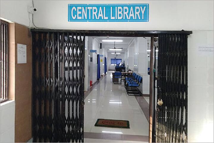 Raiganj Government Medical College and Hospital campus in Raiganj, West Bengal, India — photo 2