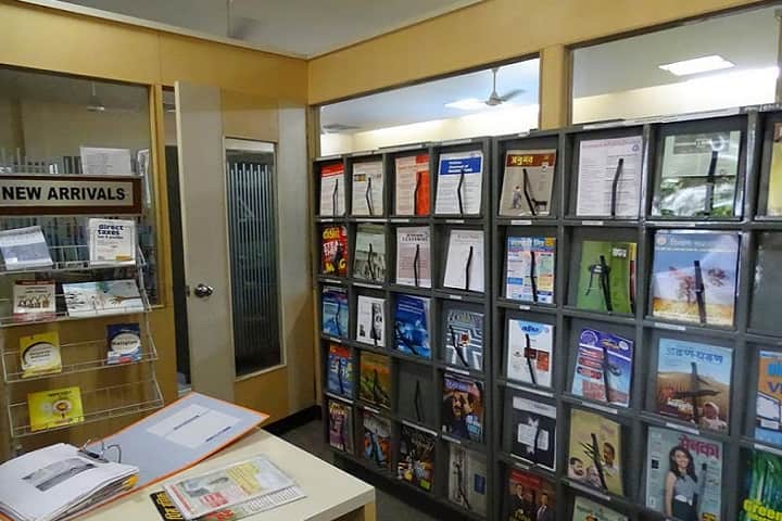 Pune District Education Association's Mamasaheb Mohol College campus in Pune, Maharashtra, India — photo 4